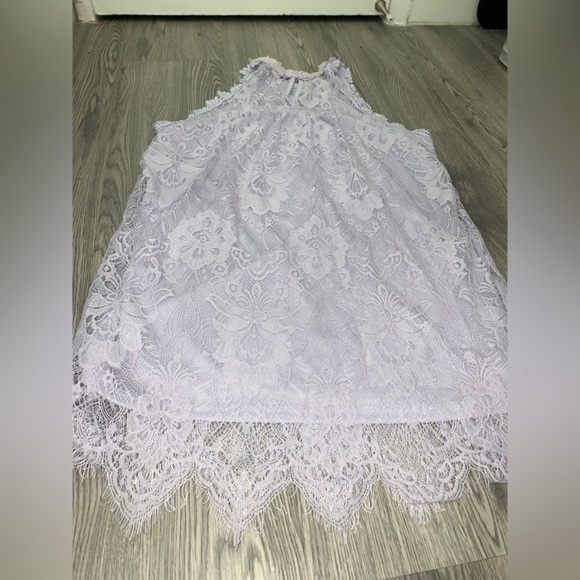 Light lavender lace detail high neck top size small
(paper + tee) - Picture 15 of 16